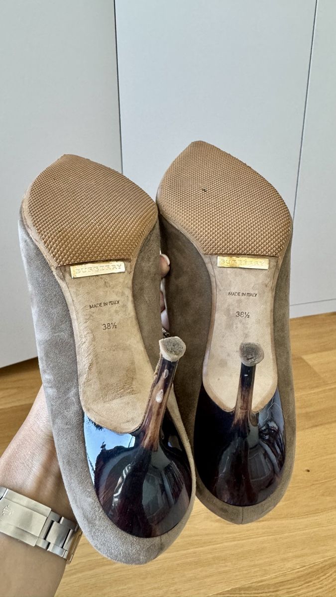 Burberry Scarpe da donna: Burberry Suede Heels, Size 38.5 – Usato da Dübendorf venduto da Pink.Blue 3