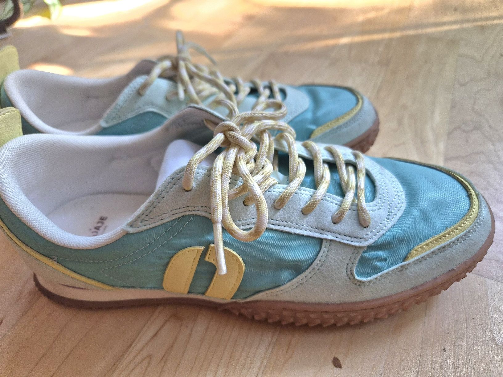 Scarpe da donna: Odaje baskets 40 – Usato da Pully venduto da belleisa01 1