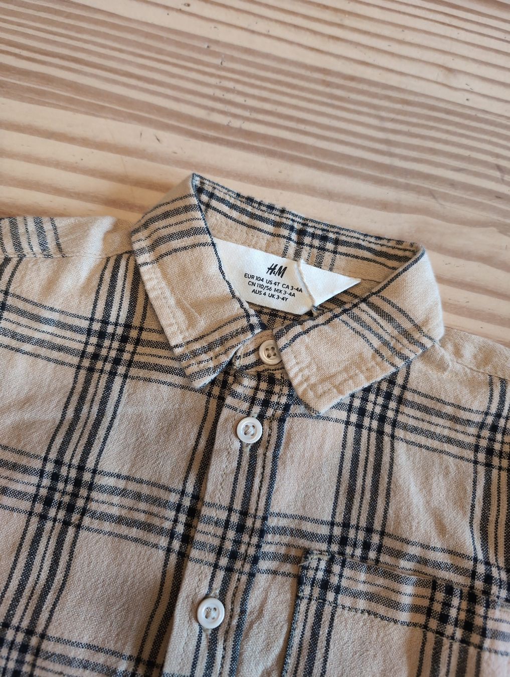 H&M Camicie, T-shirt & Polo: Chemise manches courtes 4ans H&M – Usato da Château-d'Oex venduto da coraynaud96 1