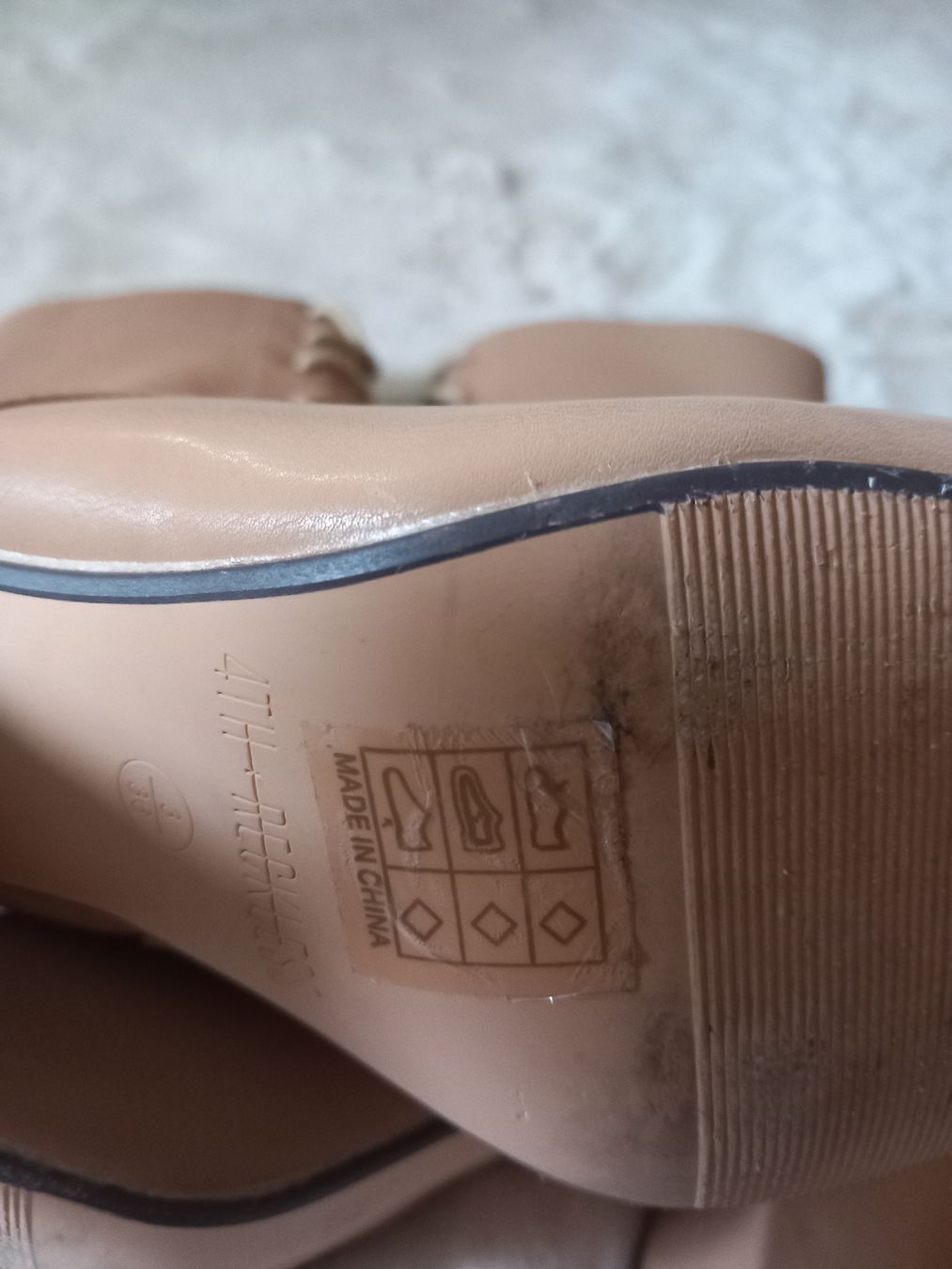 Damenschuhe: Tolle Stiefeletten von 4TH RECKLESS, Gr. 36, beige – Gebraucht aus Wanzwil von lonelybeachhouse 1