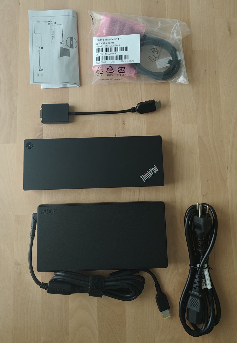 Lenovo Dockingstation: Lenovo ThinkPad Thunderbolt 4 Workstation Dock – Neu (gemäss Beschreibung) aus Ins von MAVIC99
