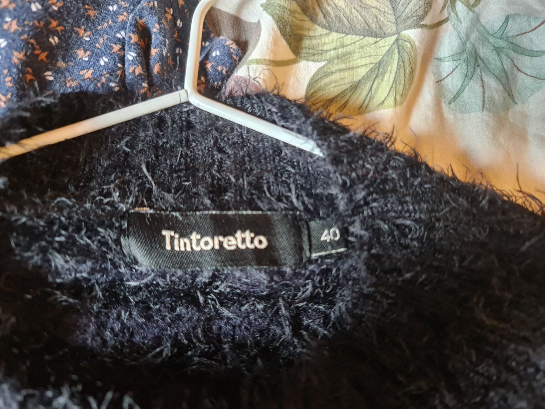 Maglioni & Felpe: Flauschiger Pullover schwarz mit Struktur gebraucht – Usato da Würenlos venduto da mbe_6c7v 2