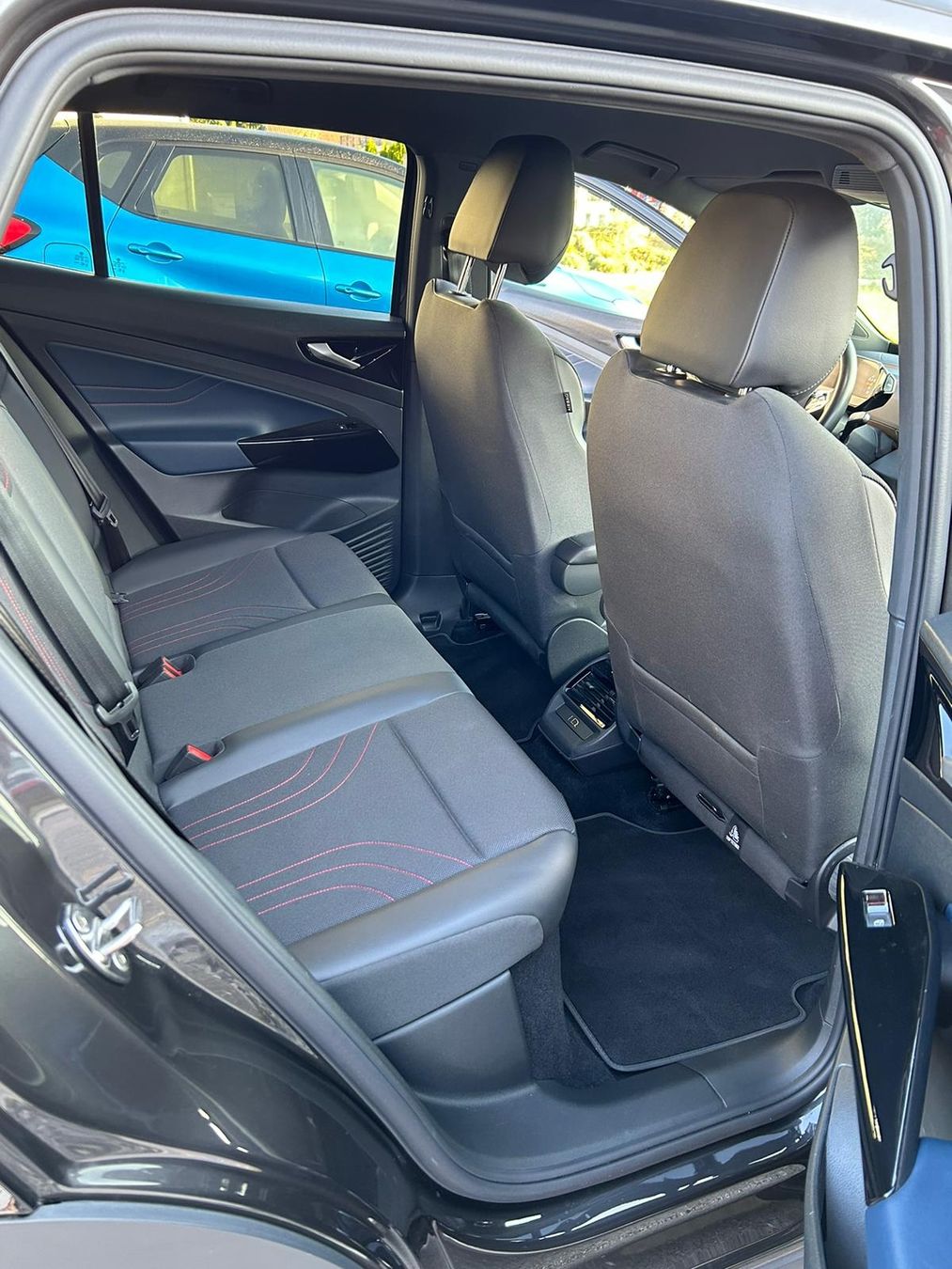 VW Autos: VW ID 4 GTX – Gebraucht aus Laupersdorf von edw_8kmr 3