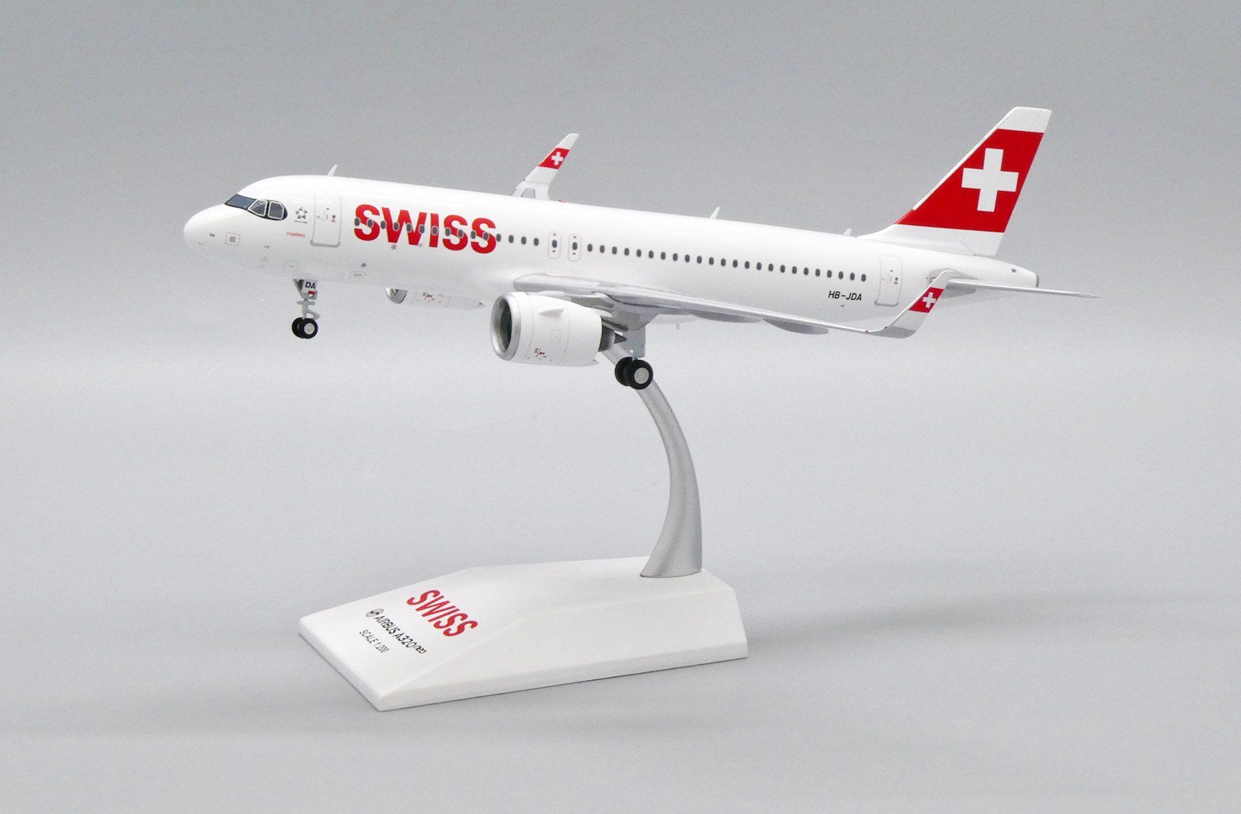 Swiss Kit di modellismo & Modellini statici: A320neo SWISS – Nuovo e nell'imballaggio originale da Morges venduto da iljamuromez 3