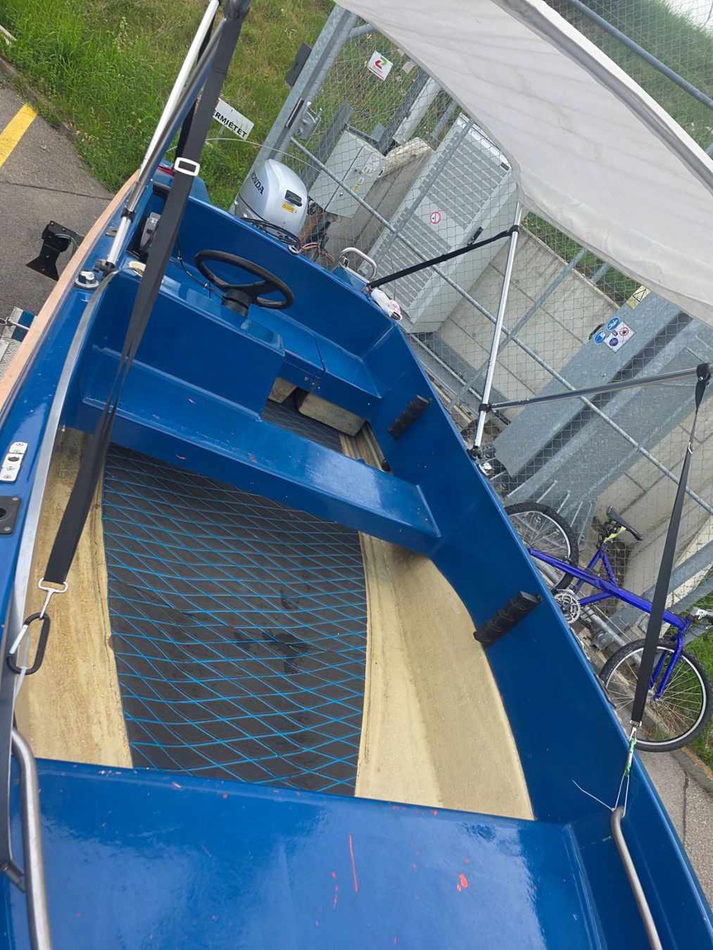 Barche: Motorboot mit Honda Aussenborder & Trailer & Bootsplatz – Usato da Münsingen venduto da Badstyle2 8