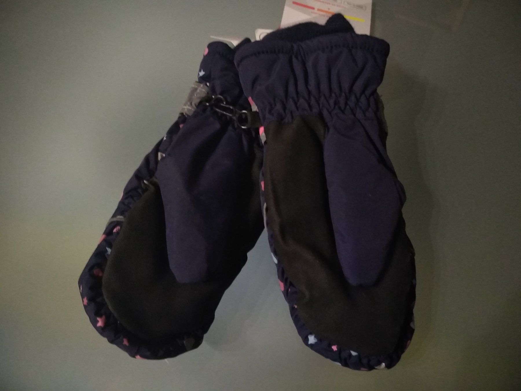 Guanti: Winterhandschuhe Grösse 8-12 Jahre – Nuovo e nell'imballaggio originale da Bäch SZ venduto da Swissy46 2