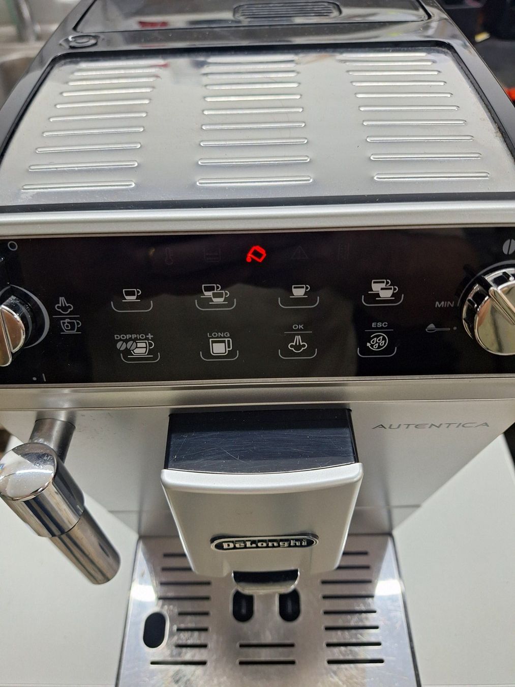 De'Longhi Macchine per caffè & Macchine per espresso: Machine à café DELONGHI Autentica – Difettoso da Laconnex venduto da Patkek29 5