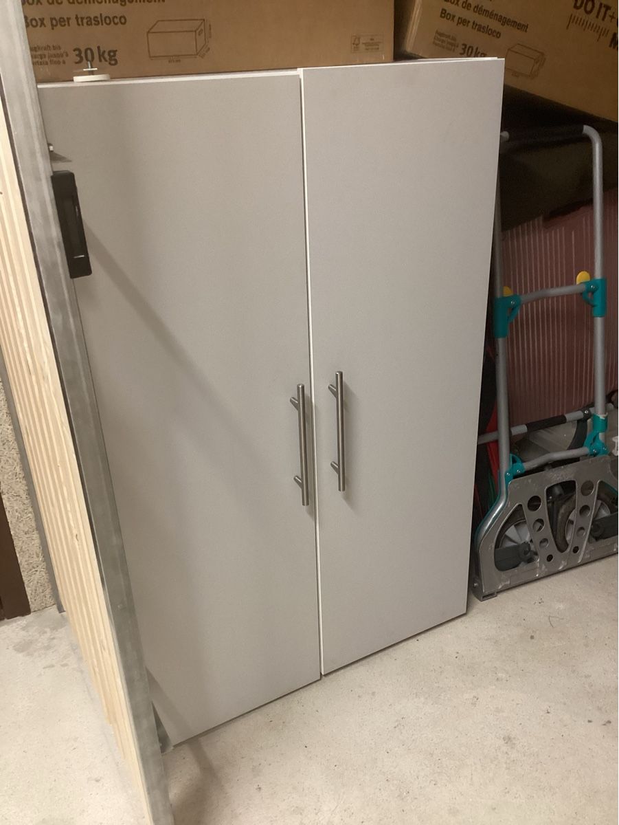 Ikea Armadi: Unterschrank  – Usato da Baden venduto da Areekarl 1