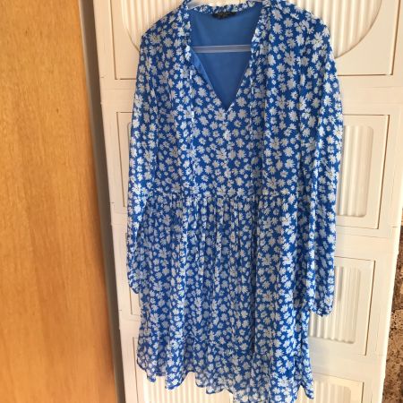 Esmara Kleid, Gr. 42, Grün mit Blumenmuster