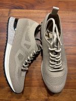 Sportliche Halbschuhe Gr. 38 beige