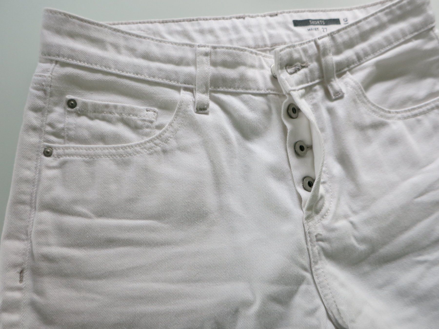 Pantaloni: edc Shorts weiss Damen – Usato da Wisen SO venduto da Ihunter 2