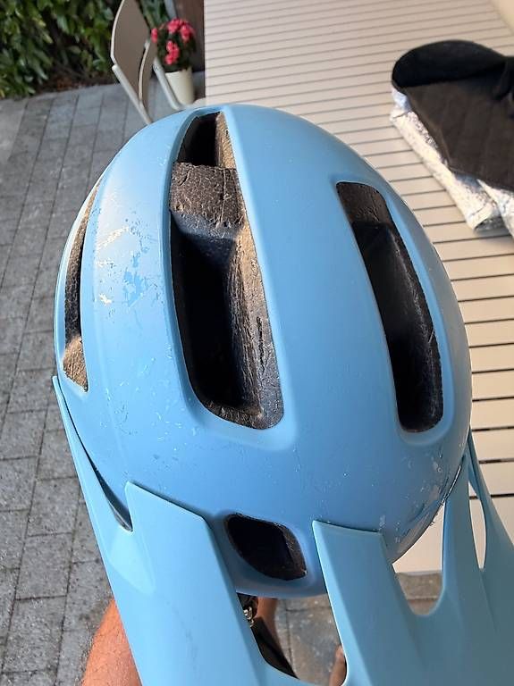 Helme: Bell Nomad 2 JR MIPS Junior Velohelm – Gebraucht aus Fällanden von Mesguen 1