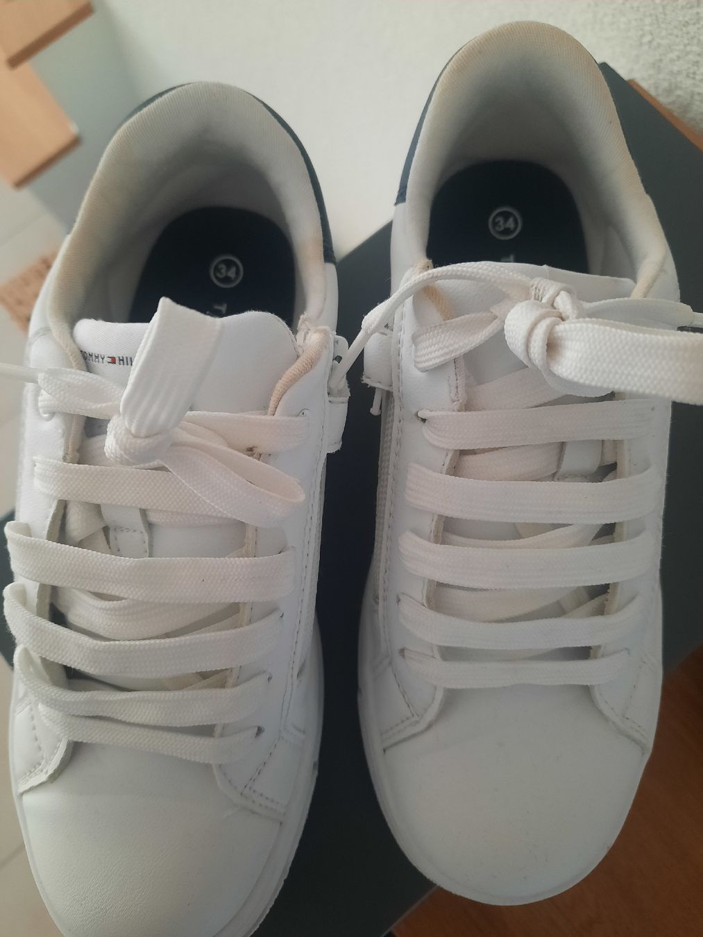 Tommy Hilfiger Schuhe für Jungen: Kinder Schuhe Tommy Hilfiger Gr: 34 – Gebraucht aus Spreitenbach von Dare_ZH 3
