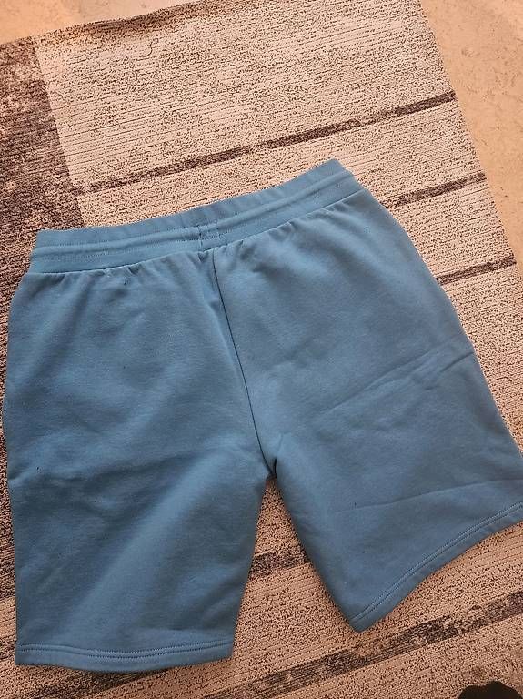 Pantaloni: Kurze Hose – Usato da Dottikon venduto da damianolucia98 1