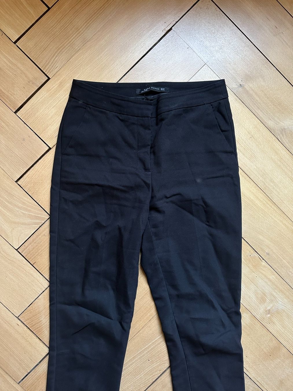 Zara Pantaloni: ZARA - Hose schwarz 36 – Usato da Zürich venduto da Diazaio 1