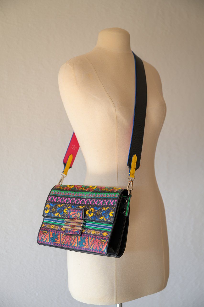 Etro Borse da donna: ETRO Tasche mit zwei Riemen – Usato da Wimmis venduto da Heer03 9