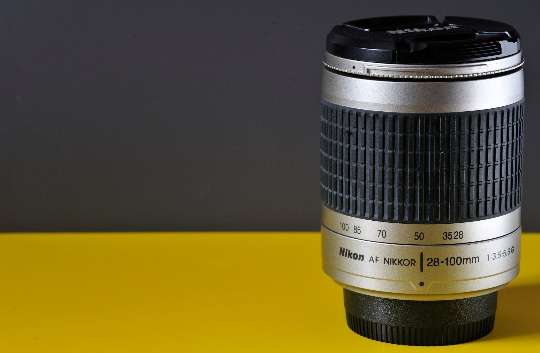 Nikkor Objectifs: Nikon Nikkor 28-100 – D'occasion à Fleurier par im_ghl