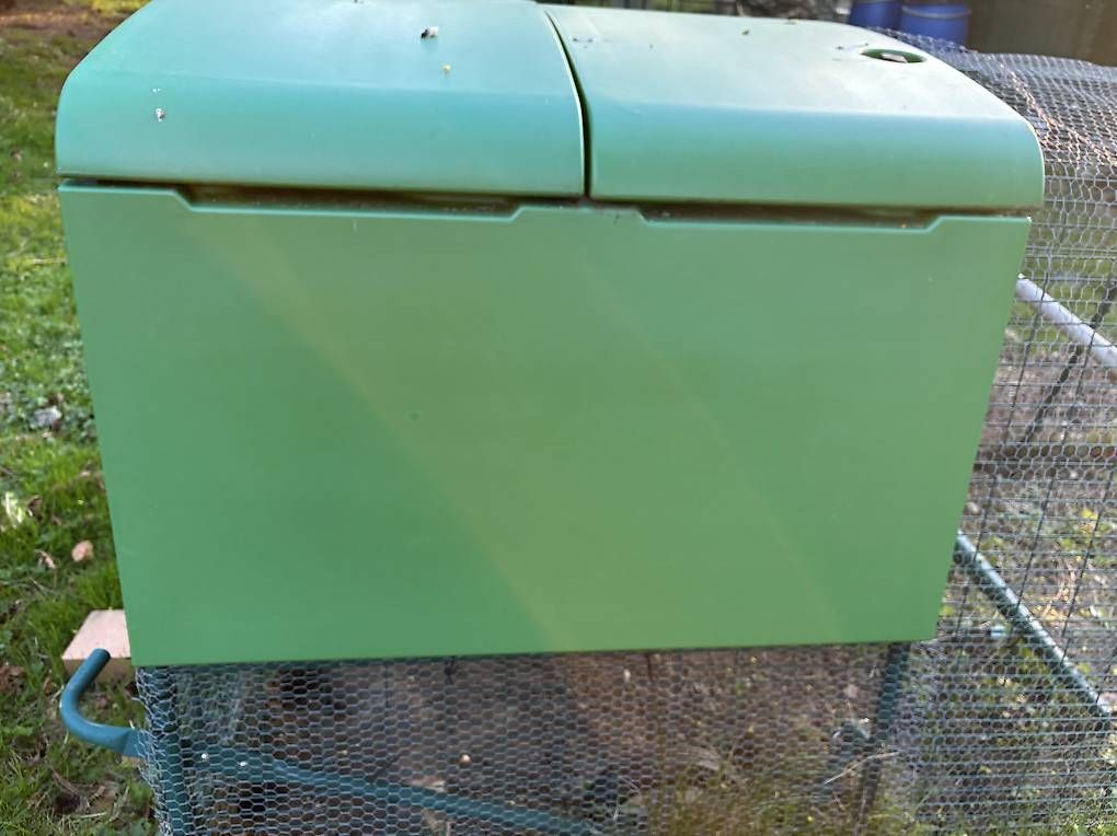 Gabbie, trasporto & Sicurezza: Poulailler Eglu d'Omlet – Usato da Le Locle venduto da Clodile 1