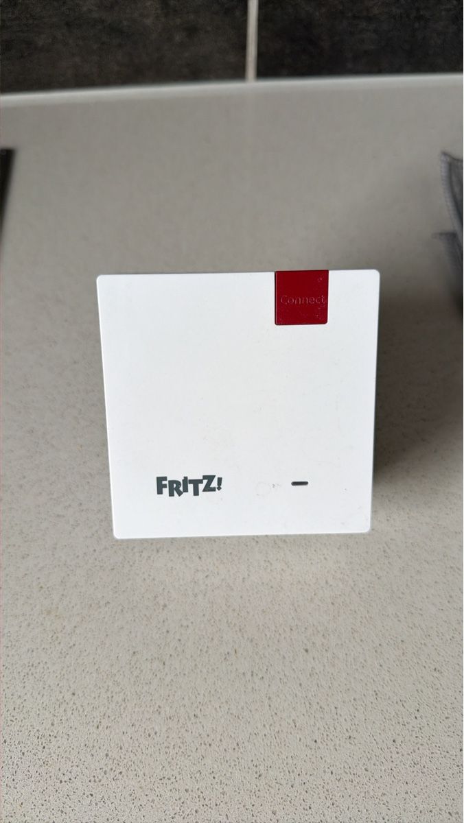 Avm WiFi: FRITZ! Repeater 1200 AX – D'occasion à Zürich par dieserherrfuchs