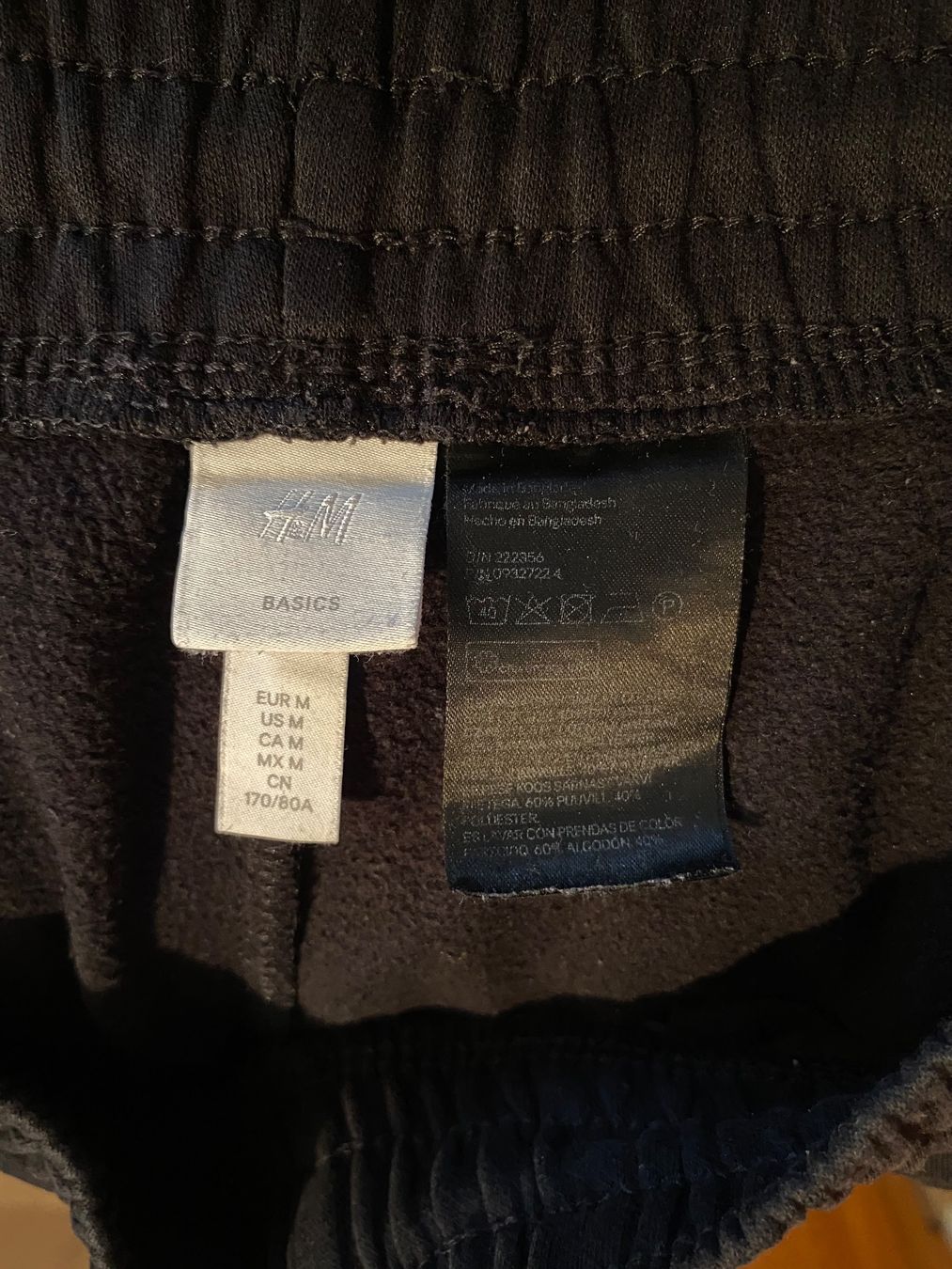 H&M Pantaloni: Pantalon de training large H&M - taille M – Usato da Icogne venduto da cen_h97r 1
