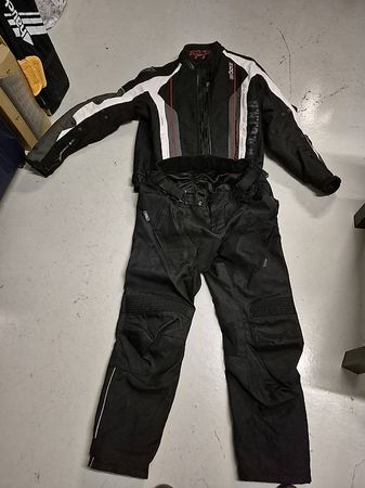 Motorradkleider