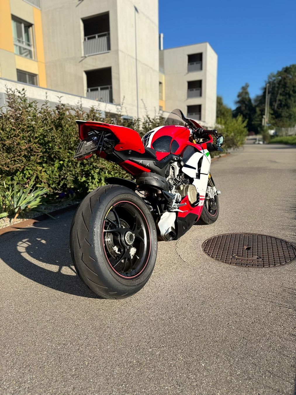 Strada: Ducati Panigale V4S – Usato da Würenlos venduto da EryFehr 4