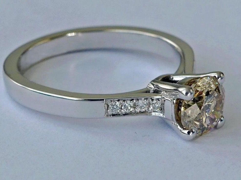 Anelli: Fancy Diamant Ring 1.09ct Weissgold – Nuovo e nell'imballaggio originale da Matten b. Interlaken venduto da kero71 2