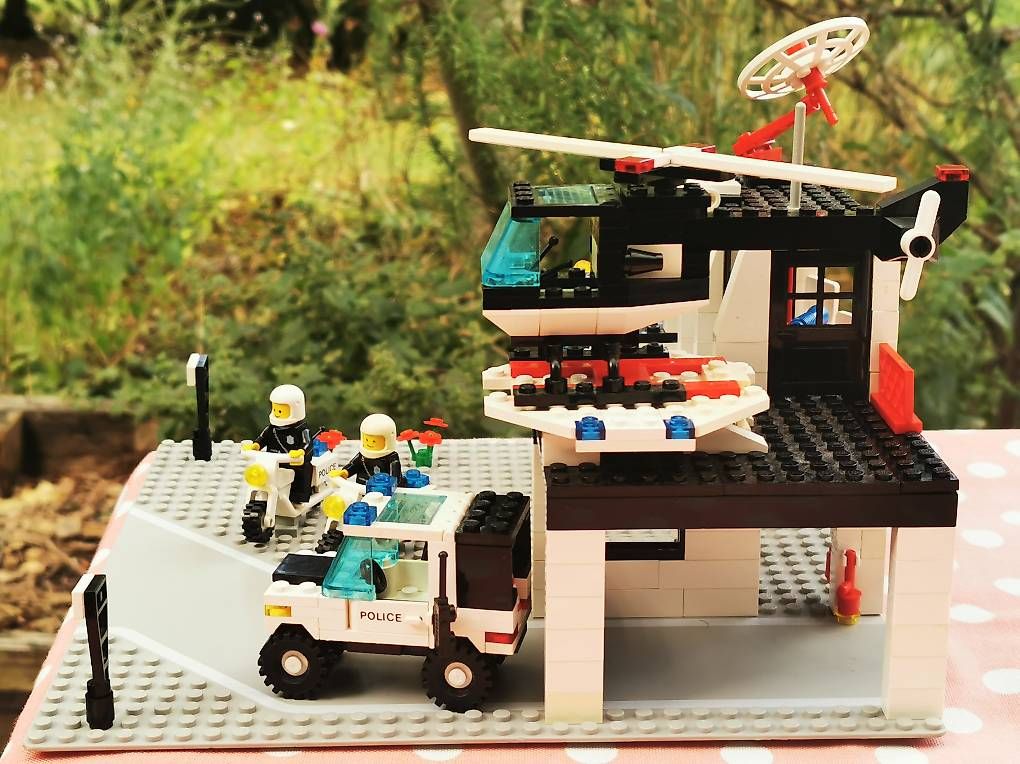 Legoland Jeux de construction: LEGO 6386 Police Command Base – D'occasion à Ermatingen par Irem77 3
