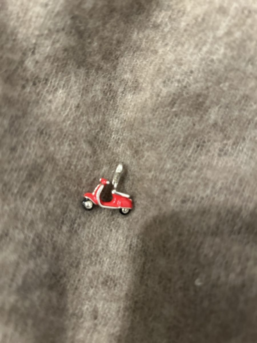 Thomas Sabo Anhänger: Thomas Sabo Roller rot Charm – Neu (gemäss Beschreibung) aus Wohlen b. Bern von Honeypie