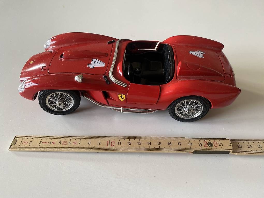 Bburago Modellautos: 8 Modellautos Porsche Ferrari – Gebraucht aus Kirchlindach von auguri6 2
