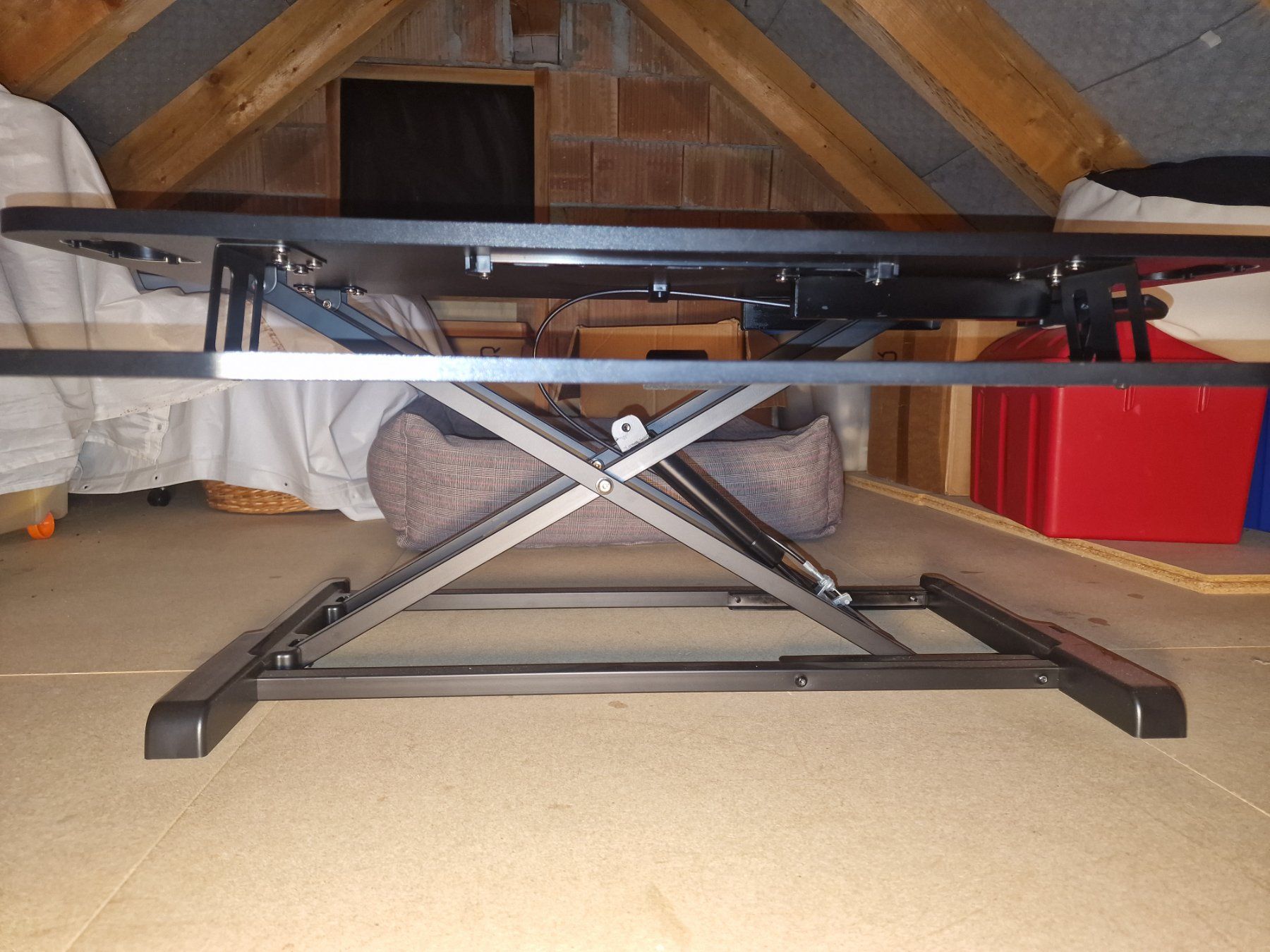 Bureaux: Sit-Stand Desktop Workstation – D'occasion à Gams par Lorize 2