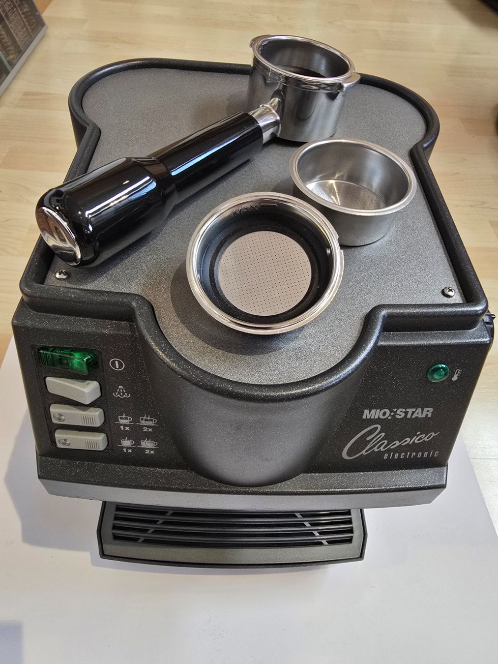 Mio Star Macchine per caffè & Macchine per espresso: Siebträger Kaffeemaschine MioStar Classico electronic – Usato da Balgach venduto da Zwickau01 1