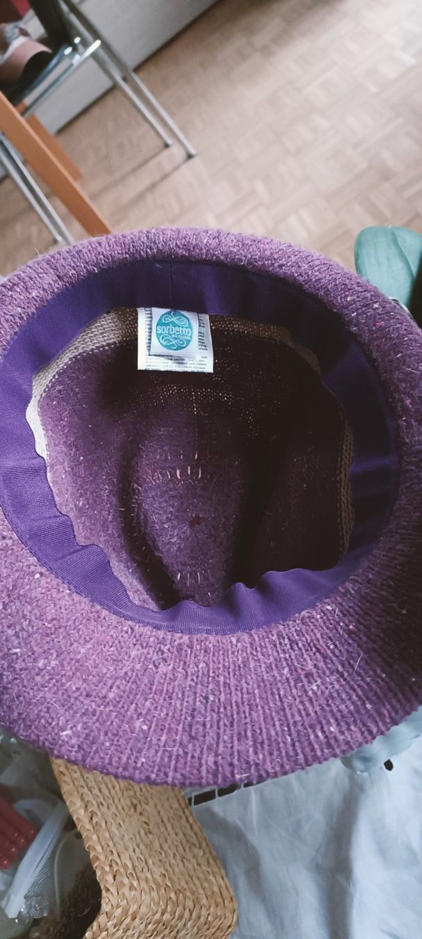 Copricapi, berretti & cappellini: Cappello in lana – Usato da Lugano venduto da ycd_rv8h 5