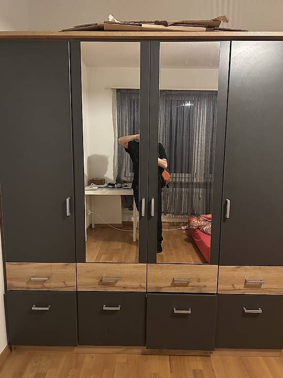 Schränke: Sofa und Kleiderschrank  – Gebraucht aus Bern von nov_9gb6 4