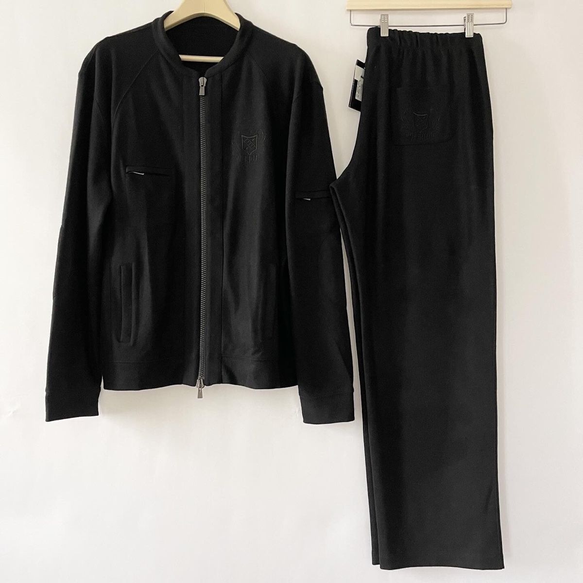 Completi: FERU Cashmere Suit new – Nuovo e nell'imballaggio originale da Freienbach venduto da Avviivva_Shop