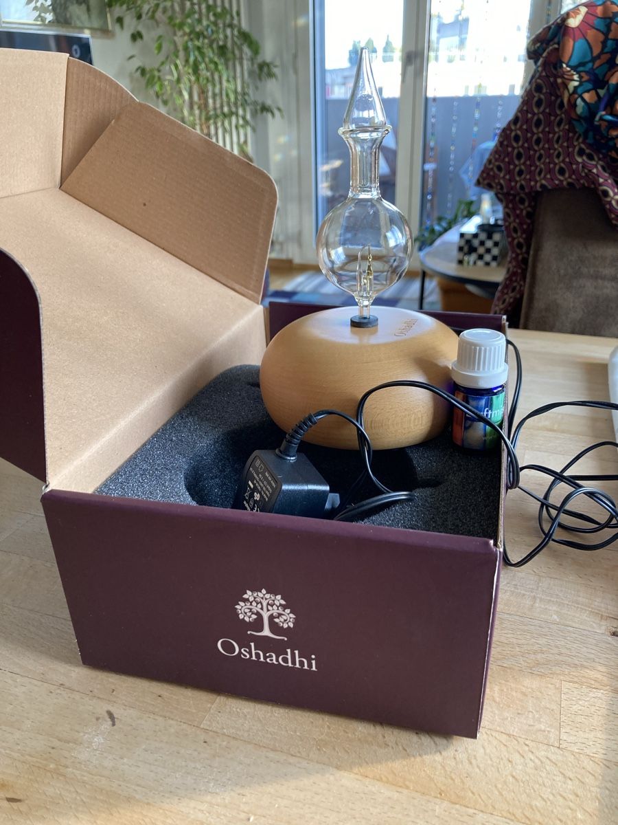 Diffusori di oli essenziali: Oshadhi Diffuser Wood Base – Nuovo (secondo la descrizione) da Schaffhausen venduto da christamawe 1