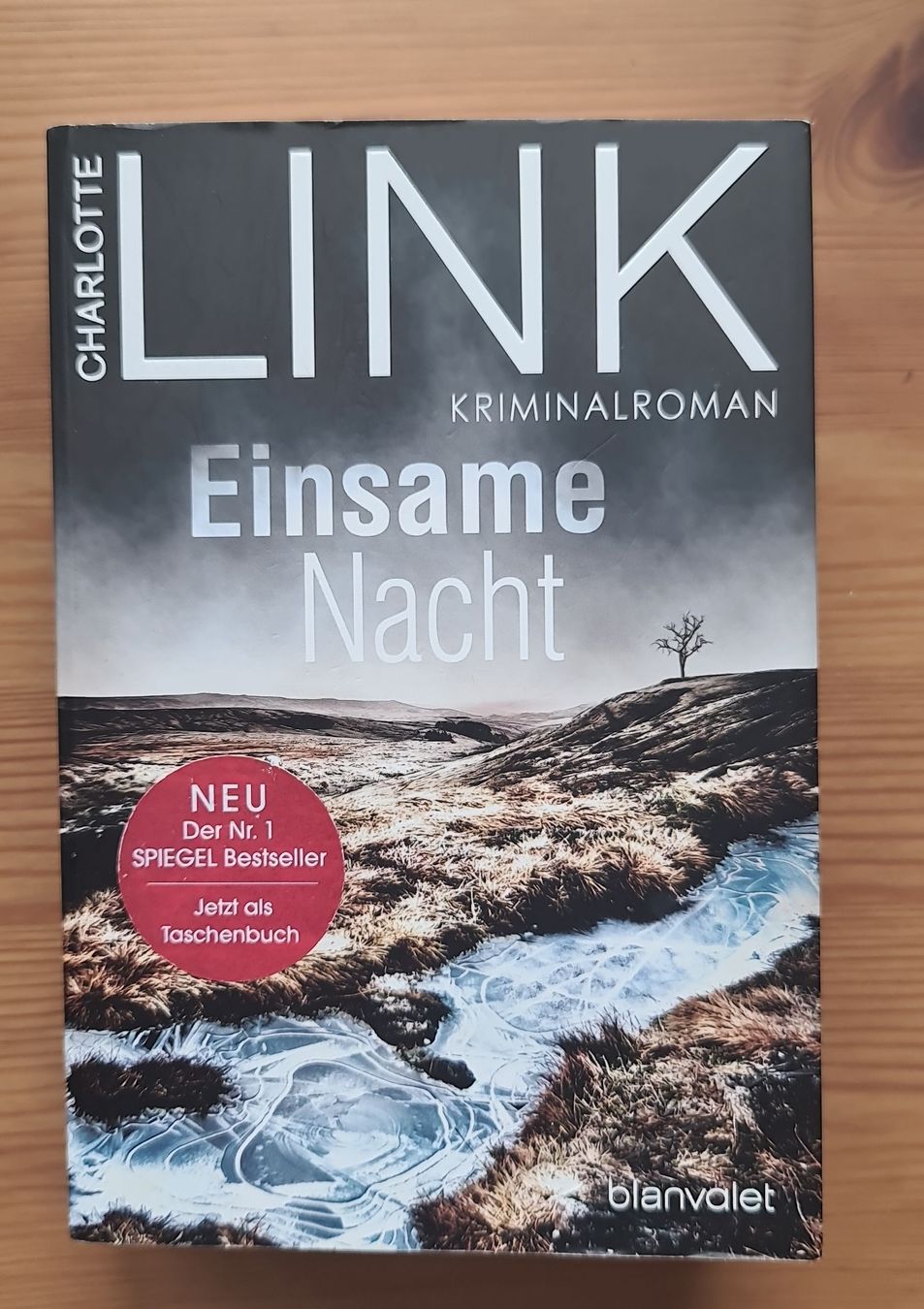 Libri: Charlotte Link - Einsame Nacht – Usato da Gerlafingen venduto da ReiseKit