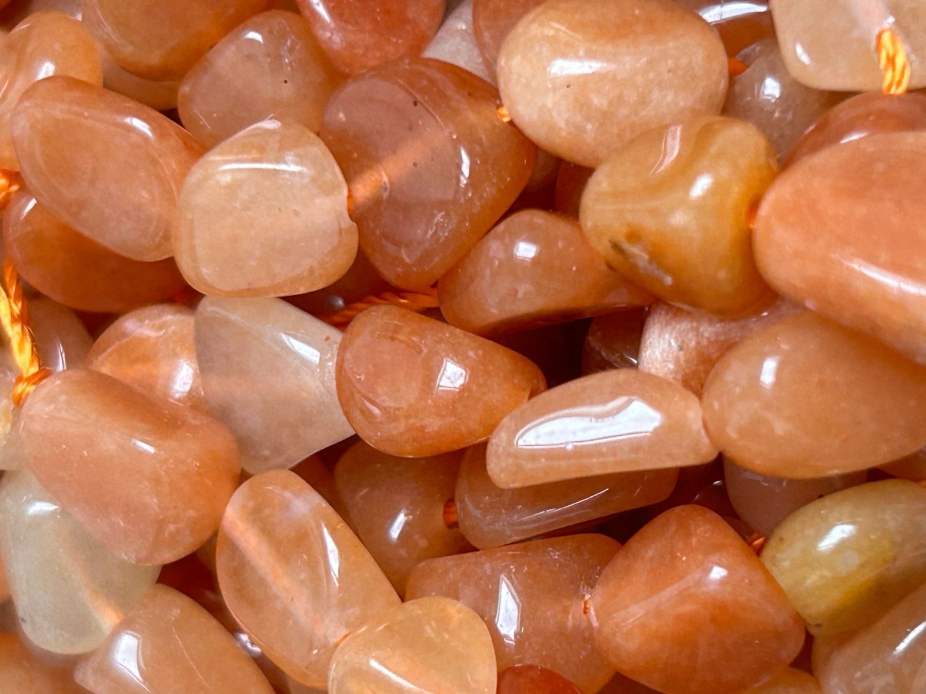 Edelsteine: Strang echte red Aventurin Nuggets / stone 6-8 mm – Neu und originalverpackt aus Niederrohrdorf von Ytobi