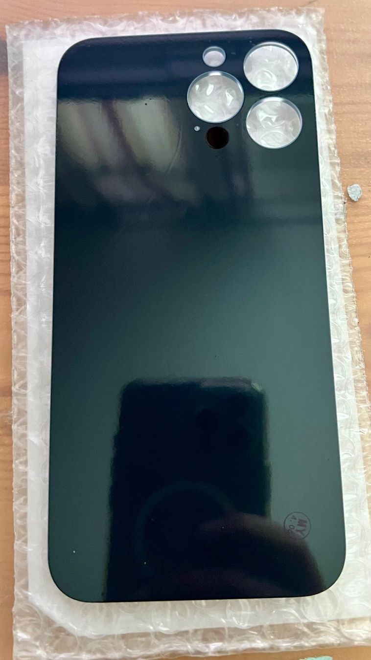 Apple Handys / Smartphones: iPhone 13 Pro Max Glas Rückseite himmelblau – Neu (gemäss Beschreibung) aus Grüningen von Shirter 2