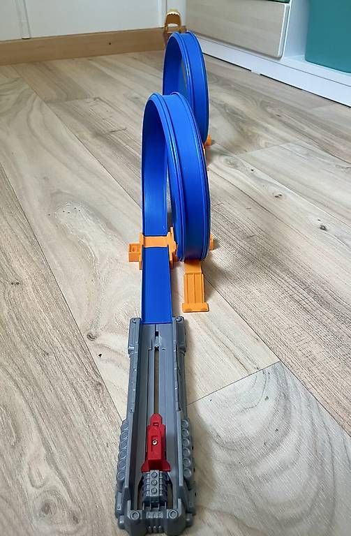 Giocattoli: Looping petites voitures  – Usato da Sugiez venduto da Essenti3L 2