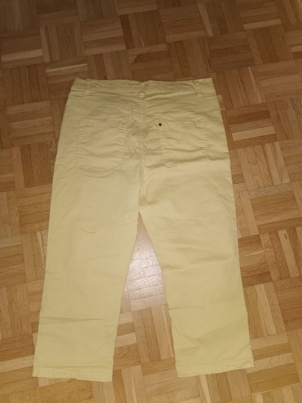 Jeans: Lässige Capri Jeans Gr. M – Usato da Aadorf venduto da mona_speedy 1
