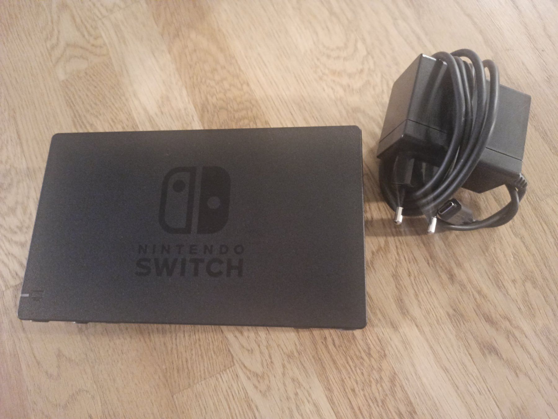 Docking station: Original Nintendo Switch TV-Dockingstation mit Netzteil NSW – Usato da Oberweningen venduto da mar_87mx 1