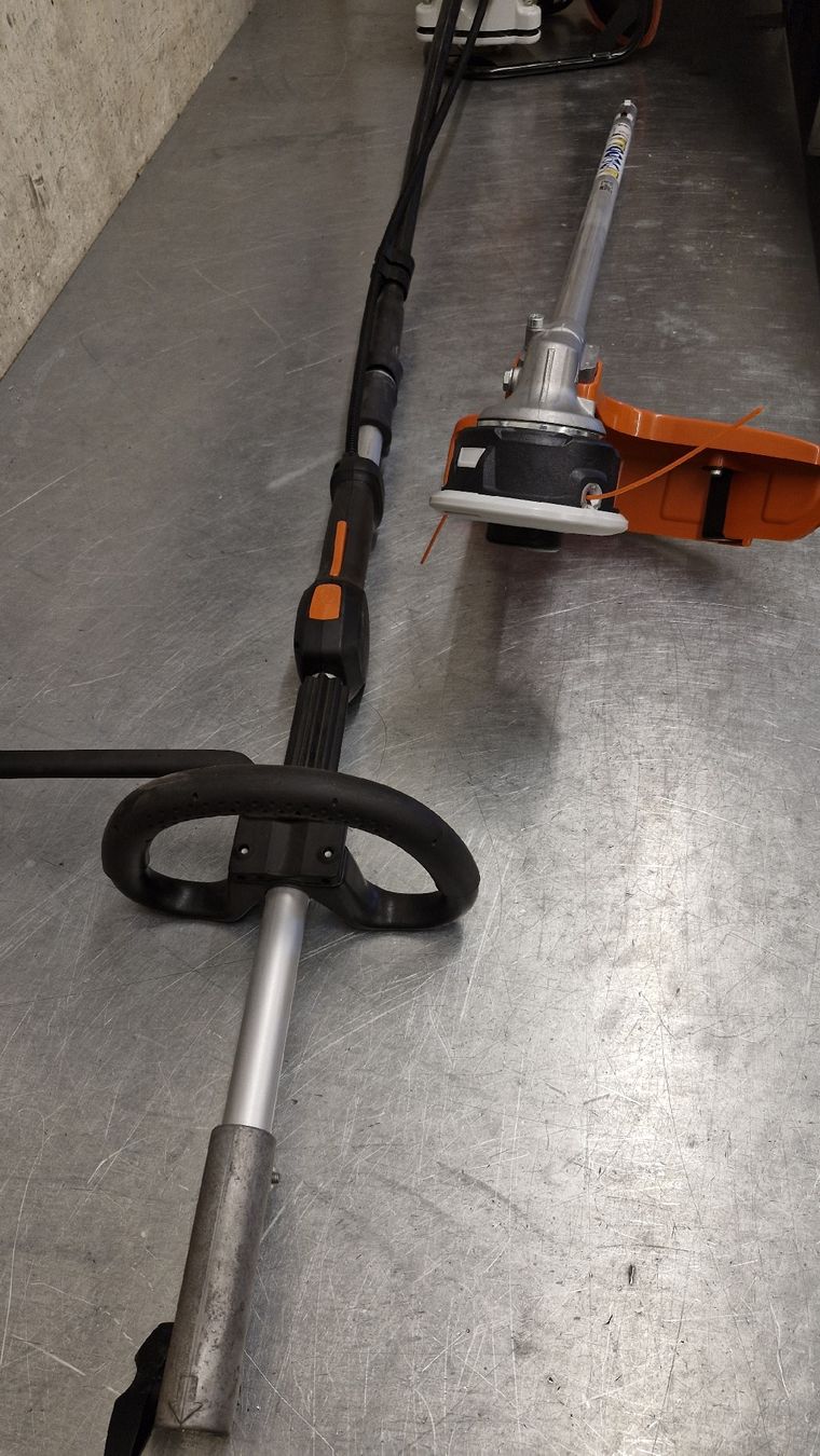 Stihl Tutte le macchine: stihl FR 131 T – Nuovo (secondo la descrizione) da Leuzigen venduto da Huski701 2