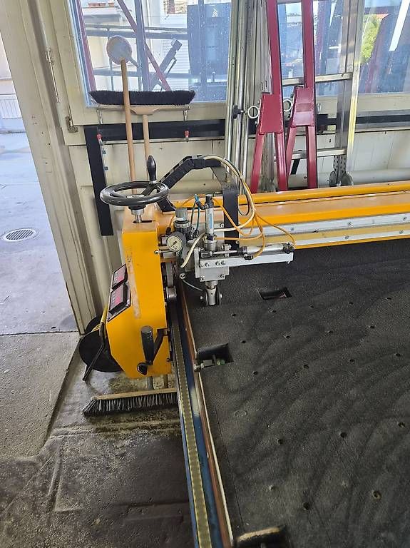 Toutes les machines: Glasschneidetisch – D'occasion à Zürich par mr8_s9xl 1