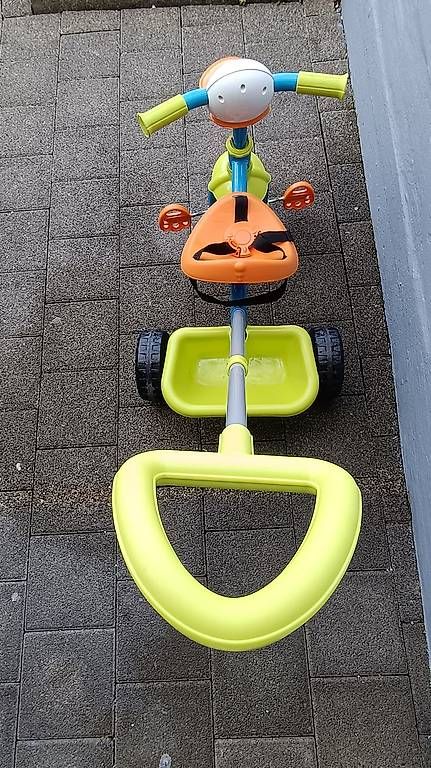 Chicco Veicoli per bambini: Chicco Dreirad "Pelikan" mit Schubstange – Usato da Reinach BL venduto da truecria 1