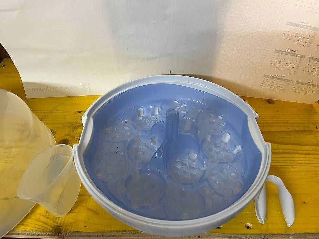 Baby-Mahlzeiten: Avent Mikrowellen Sterilisator – Gebraucht aus Wölflinswil von and_2vfr 1