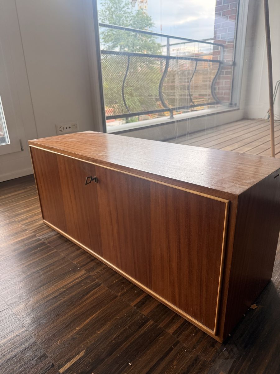 Commodes: Mid-Century-Stil - Designer – D'occasion à Näfels par Meelis