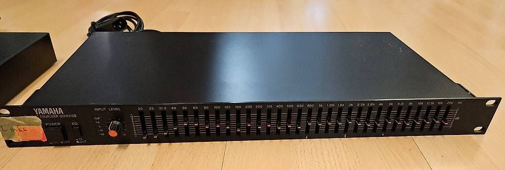 Equalizzatori: 2x YAMAHA 31-Band EQ 19''  – Usato da Rorschach venduto da Crossfire34343