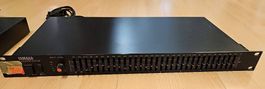 2x YAMAHA 31-Band EQ 19'' 