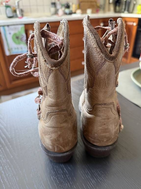 Damenschuhe: stivali da cowboy  – Gebraucht aus Agno von sal_pbv8 3